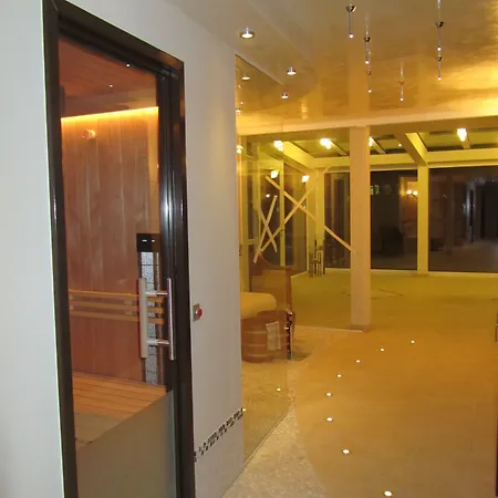 Sonnenhuegel Hotel 4*